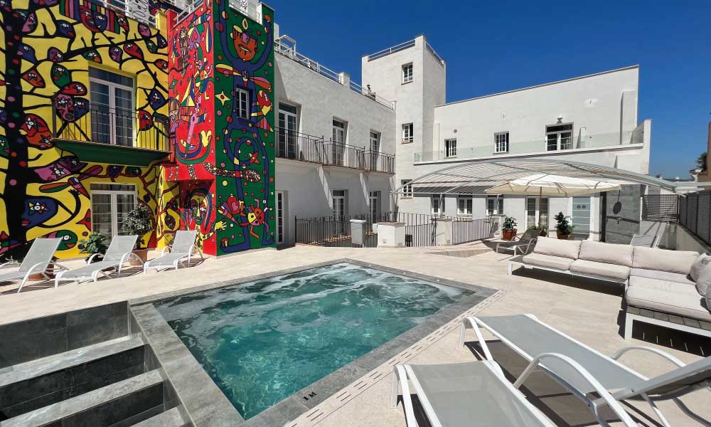 piscina hotel Artmadams piscina hotel Artmadams