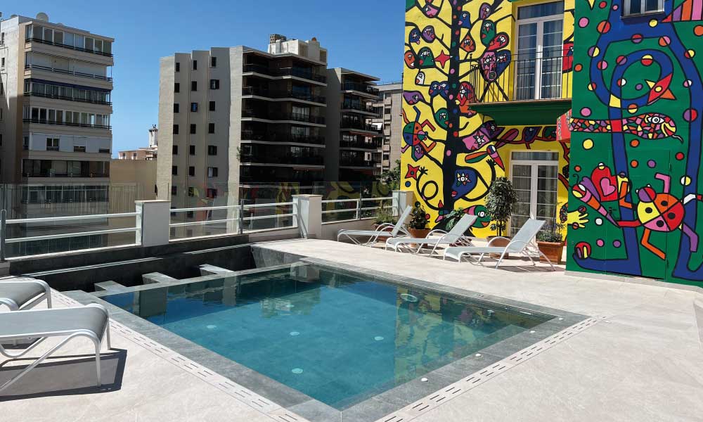 piscina hotel Artmadams piscina hotel Artmadams